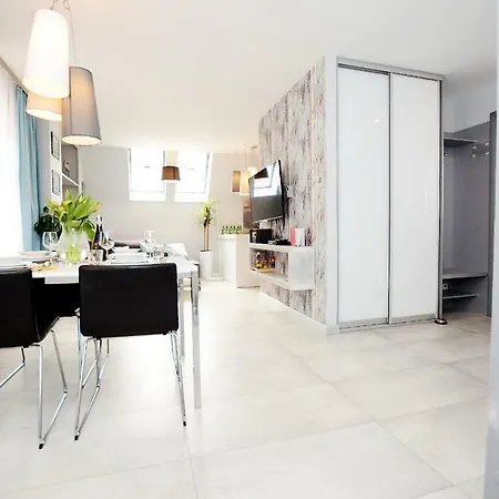 Апартаменты Apartament Kapitanski- 100m Od Plazy Колобжег